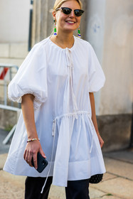 ballon sleeves, blouse, Claire Beermann, earrings, oversize sleeves, pearl earrings, sunglasses, white blouse, fashion week, frenchystyle, FW, jonathan paciullo, street style, MFW, MILAN, SPRING SUMMER 2022, SS 22, vertical, atmosphere details, detail