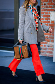 black shoes, blazer, brown bag, graphic bag, graphic shirt, grey jacket, gucci, high heels, houndstooth pattern, leather bag, leather shoes, printed bag, printed jacket, printed shirt, red pants, red shirt, suede bag, trousers, fashion week, frenchystyle, FW, jonathan paciullo, street style, MFW, MILAN, AUTUMN WINTER 2018-2019, FALL WINTER 2018-2019, FW 18-19, vertical, detail, atmosphere details