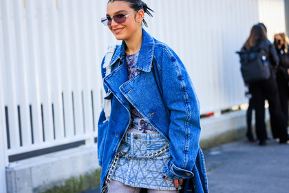 diesel full look, denim skirt, mini skirt, denim trench, jean trench, second skin top, denim handbag, sunglasses, fashion week, frenchystyle, FW, jonathan paciullo, street style, MFW, MILAN, AUTUMN WINTER 2022-2023, FALL WINTER 2022_2023, FW 22-23, horizontal, atmosphere details