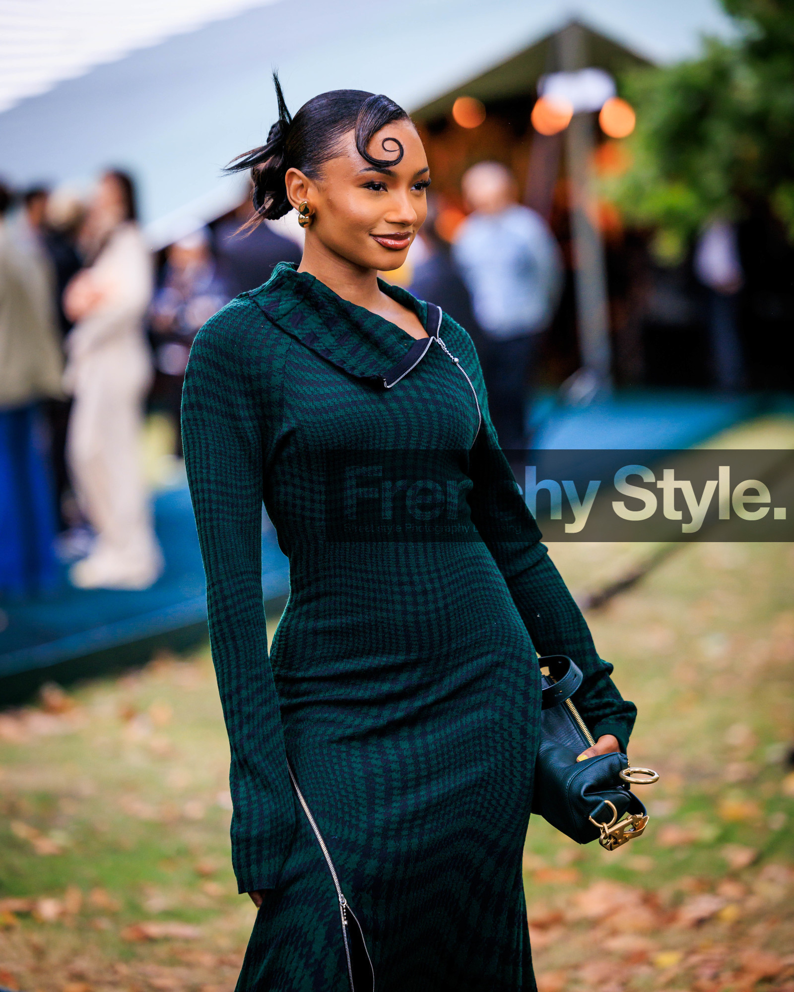 fashion week, frenchystyle, FW, jonathan paciullo, street style, LFW, LONDON, atmosphere details, detail, SPRING SUMMER 2024, SS 24