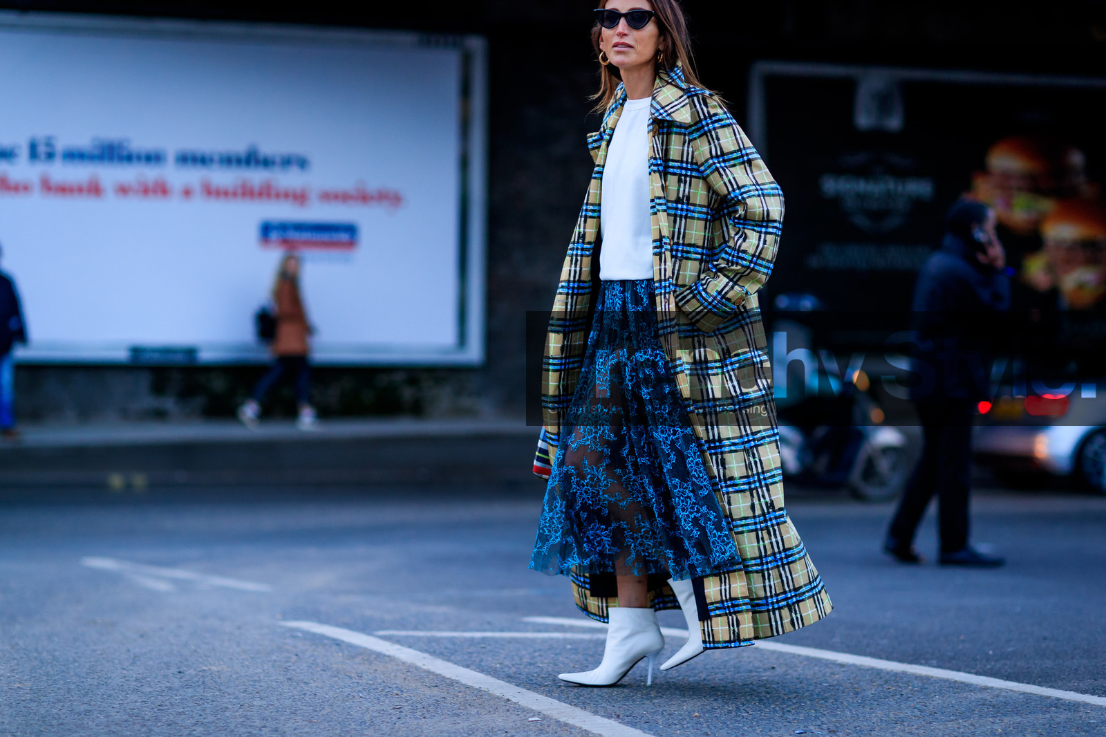 beige coat, blue skirt, checked, graphic jacket, graphic skirt, high heels, lace skirt, leather shoes, plaid, printed jacket, printed skirt, sunglasses, tartan, trench coat, white boots, white sweater, street style, jonathan paciullo, FW, frenchystyle, fashion week, LFW, LONDON, AUTUMN WINTER 2018-2019, AW 18-19, FALL WINTER 2018-2019, FW 18-19, horizontal, atmosphere details, detail, chloe loulou de saison