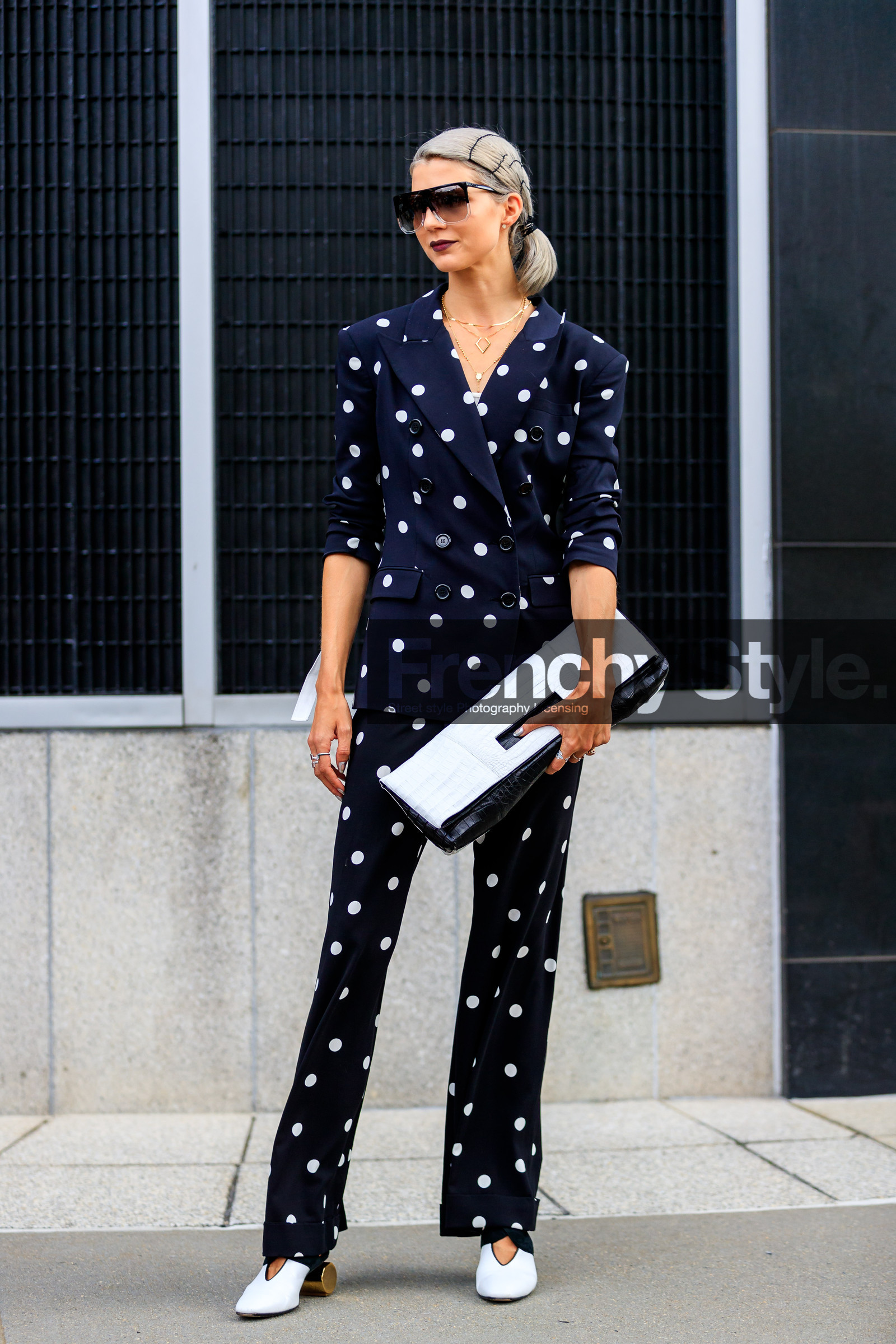black and white bag, black jacket, black pants, blazer, fashion week, frenchystyle, full length, FW, golden heel, graphic jacket, high heels, jonathan paciullo, leather bag, leather shoes, louis vuitton, NEW YORK, NYFW, polka dot, printed jacket, printed pants, Samantha Angelo, SPRING SUMMER 2018, SS 18, street style, sunglasses, trousers, vertical, white shoes