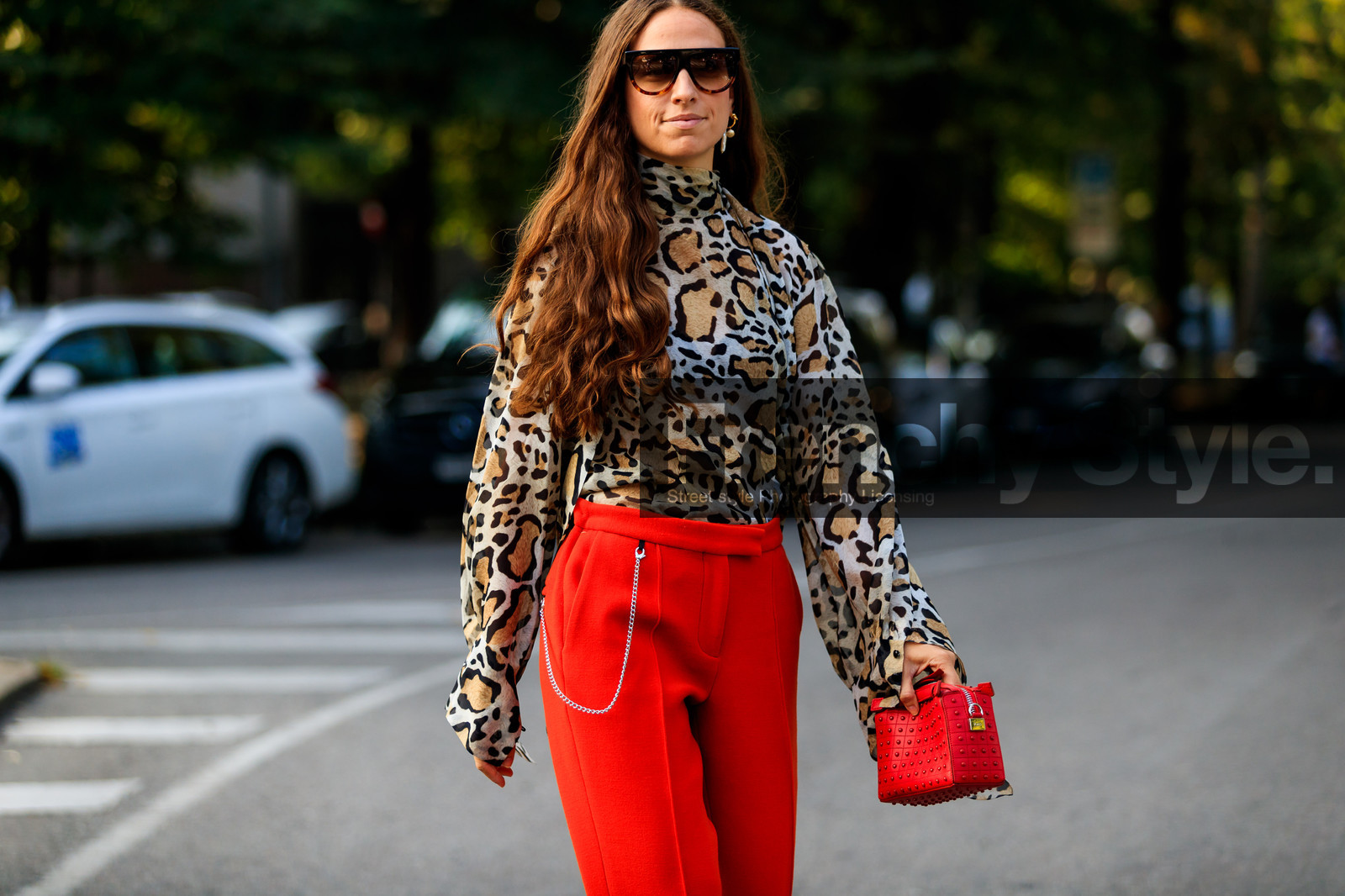 animal print, brown shirt, chains, erika boldrin, leather bag, leopard, red bag, red pants, studs, sunglasses, tods, trousers, street style, jonathan paciullo, FW, frenchystyle, fashion week, MFW, MILAN, SPRING SUMMER 2019, SS 19, atmosphere details, horizontal, detail