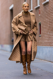 bag, beige bag, beige coat, beige monochrome, boots, coat, fendi bag, fendi jewellery, leather boots, Leonie Hanne, monochrome, short, wool coat, wool short, fashion week, frenchystyle, FW, jonathan paciullo, street style, MFW, MILAN, SPRING SUMMER 2022, SS 22, vertical, full length