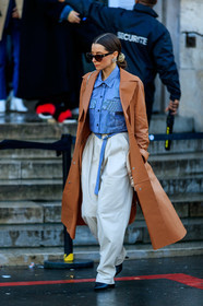 camel leather trench coat, striped shirt, blue shirt, cropped shirt, white shirt, white leather pants, loose pants, chanel sunglasses, fashion week, frenchystyle, FW, jonathan paciullo, street style, PFW, PARIS, vertical, full length