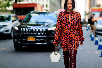 atmosphere details, bordeaux, burgundy, danse lente, detail, fashion week, frenchystyle, FW, graphic bag, graphic dress, high boots, horizontal, jonathan paciullo, leather bag, leather shoes, NEW YORK, NYFW, printed dress, red boots, red dress, SPRING SUMMER 2018, SS 18, street style, Tiffany Hsu, white bag