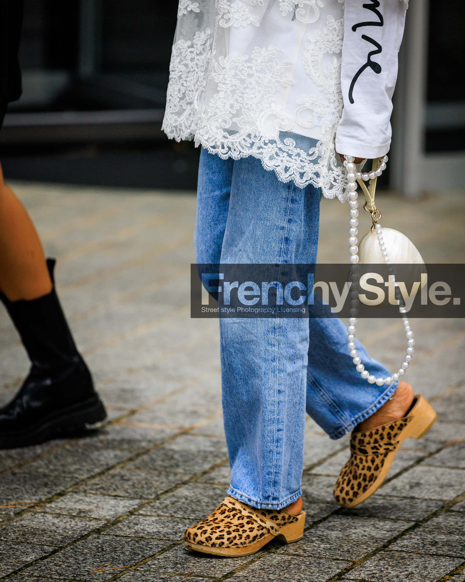fashion week, frenchystyle, FW, jonathan paciullo, street style, LFW, LONDON, atmosphere details, detail, SPRING SUMMER 2024, SS 24