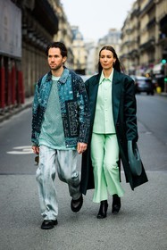 coperni bag, petrol green bag, pine green trench, satin trench, light green suit, flared pants, washed pants, black boots, black shoes, fishnet top, turquoise top, printed jacker, flower print jacket, alice & j.s, alice barbier, JS roques, street style, jonathan paciullo, FW, frenchystyle, fashion week, AUTUMN WINTER 2022-2023, FALL WINTER 2022_2023, FW 22-23, PFW, PARIS, full length, vertical