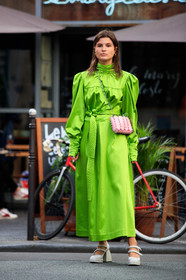 alice violier, green dress, neon green dress, silk dress, satin dress, high collar dress, long dress, long sleeves dress, paco rabanne bag, plastic bag, flower bag, light pink bag, crossbody bag, silvered chain strap bag, belted dress, white leather shoes, high heels shoes, high heels sandals, mary jane shoes, nodaleto shoes, drape dress, balloon sleeves, PARIS, PFW, fashion week, frenchystyle, FW, jonathan paciullo, street style, SPRING SUMMER 2021, SS 21, vertical, full length