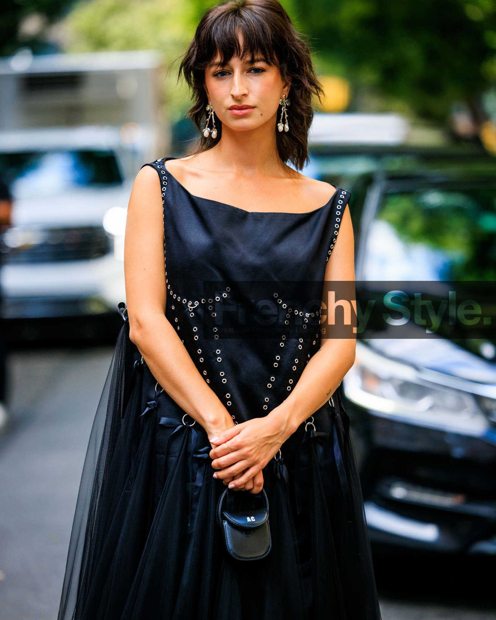 jonathan paciullo, FW, frenchystyle, fashion week, street style, vertical, detail, atmosphere details, NEW YORK, NYFW, SPRING SUMMER 2024, SS 24