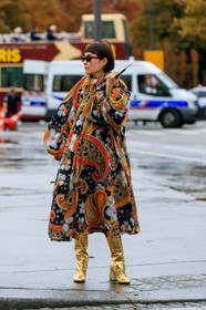 celine sunglasses, scale sunglasses, long dress, cachemere printed dress, orange dress, red dress, brown dress, black dress, white dress, multicolor dress, loose dress, long sleeves dress, drape dress, golden boots, animal skin boots, high boots, high heels boots, PARIS, PFW, SPRING SUMMER 2020, SS 20, fashion week, frenchystyle, FW, jonathan paciullo, street style, vertical, full length