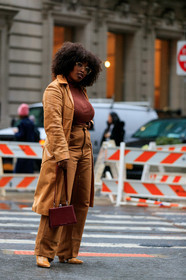 camel suede pants, camel suede jacket, long jacket, brown leather bag, hand bag, mini bag, box bag, beige leather boots, sheer glasses, big glasses, fashion week, frenchystyle, FW, jonathan paciullo, street style, AUTUMN WINTER 2020-2021, FALL WINTER 2020-2021, FW 20-21, vertical, full length, NYFW, NEW YORK