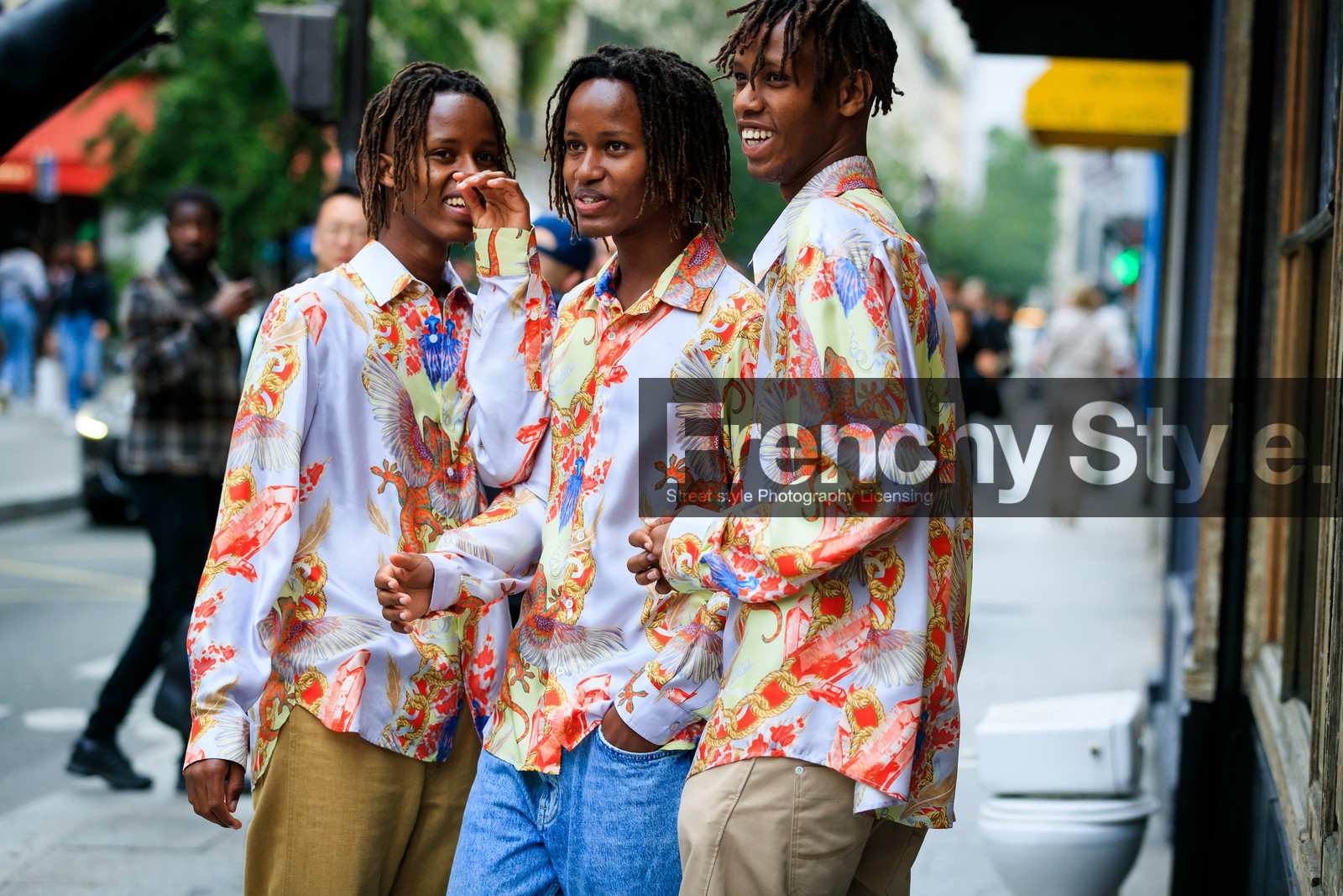 printed shirt, dragon printed shirt, japanese style shirt, satin shirt, light blue shirt, red shirt, mix and match look, fashion week, frenchystyle, FW, jonathan paciullo, street style, PFW, PARIS, SPRING SUMMER 2022, SS 22, horizontal, atmosphere details, detail