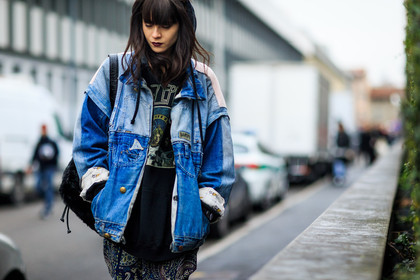 atmosphere details, AUTUMN WINTER 2016-2017, AW 16-17, black bag, black denim, black sweater, black t shirt, blue denim, blue shirt, dark lips, denim jacket, denim pants, detail, embroidered jacket, FALL WINTER 2016-2017, fashion week, frenchystyle, FW, FW 16-17, hoodie, horizontal, jeans, jonathan paciullo, LFW, LONDON, long hair, MENSWEAR, model, paisley, printed shirt, printed t shirt, street style, trousers