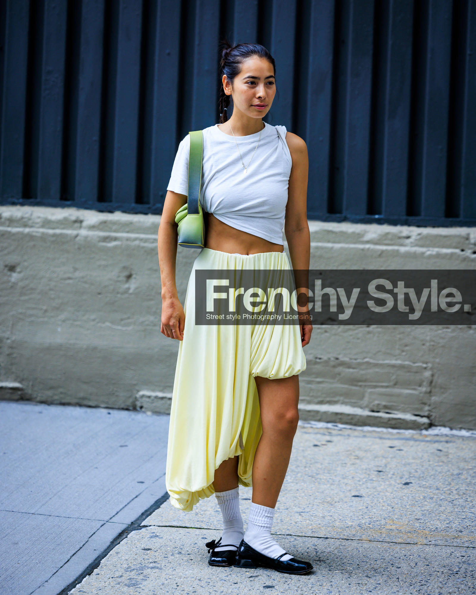 jonathan paciullo, FW, frenchystyle, fashion week, street style, vertical, detail, atmosphere details, NYFW, NEW YORK, SPRING SUMMER 2024, SS 24