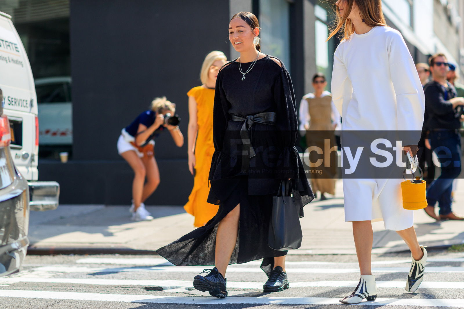 atmosphere details, black and white shoes, black bag, black shoes, brie welch, detail, fashion week, frenchystyle, FW, horizontal, jonathan paciullo, leather bag, leather shoes, NEW YORK, NYFW, orange bag, rachael wang, SPRING SUMMER 2018, SS 18, street style, white dress