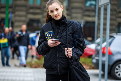 atmosphere details, AUTUMN WINTER 2016-2017, AW 16-17, black bag, black jacket, black sweater, black turtleneck, bomber jacket, detail, FALL WINTER 2016-2017, fashion week, frenchystyle, FW, FW 16-17, horizontal, jonathan paciullo, LFW, LONDON, MENSWEAR, model, pulled back hair, street style, tote bag