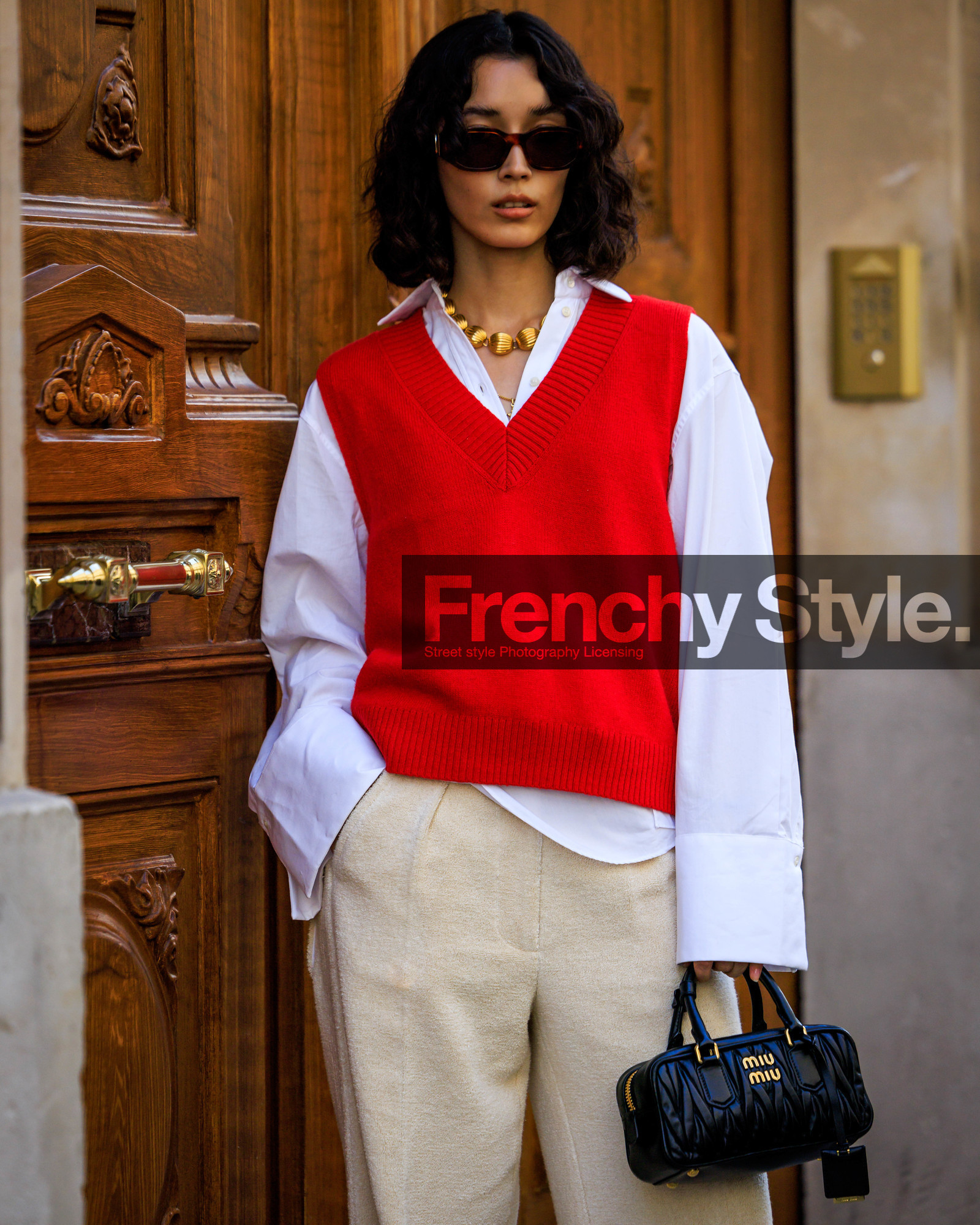 fashion week, frenchystyle, FW, jonathan paciullo, street style, PARIS, PFW, SPRING SUMMER 2024, SS 24, vertical, atmosphere details, detail
