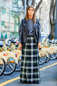 AUTUMN WINTER 2017-2018, AW 17-18, black jacket, black perfecto, carola bernard, checked skirt, FALL WINTER 2017-2018, fashion week, frenchystyle, full length, FW, FW 17-18, green skirt, grey sweater, jonathan paciullo, leather jacket, leather perfecto, MFW, MILAN, plaid, printed skirt, sleeveless, street style, tartan, vertical