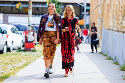 atmosphere details, bomber jacket, bordeaux, brown bag, brown skirt, burgundy, coach, fashion week, frenchystyle, full length, FW, graphic dress, grey shoes, horizontal, jonathan paciullo, leather bag, leather shoes, NEW YORK, NYFW, printed dress, printed jacket, printed skirt, printed t shirt, purple jacket, red bag, red dress, red shoes, silver shoes, SPRING SUMMER 2018, SS 18, street style, white t shirt