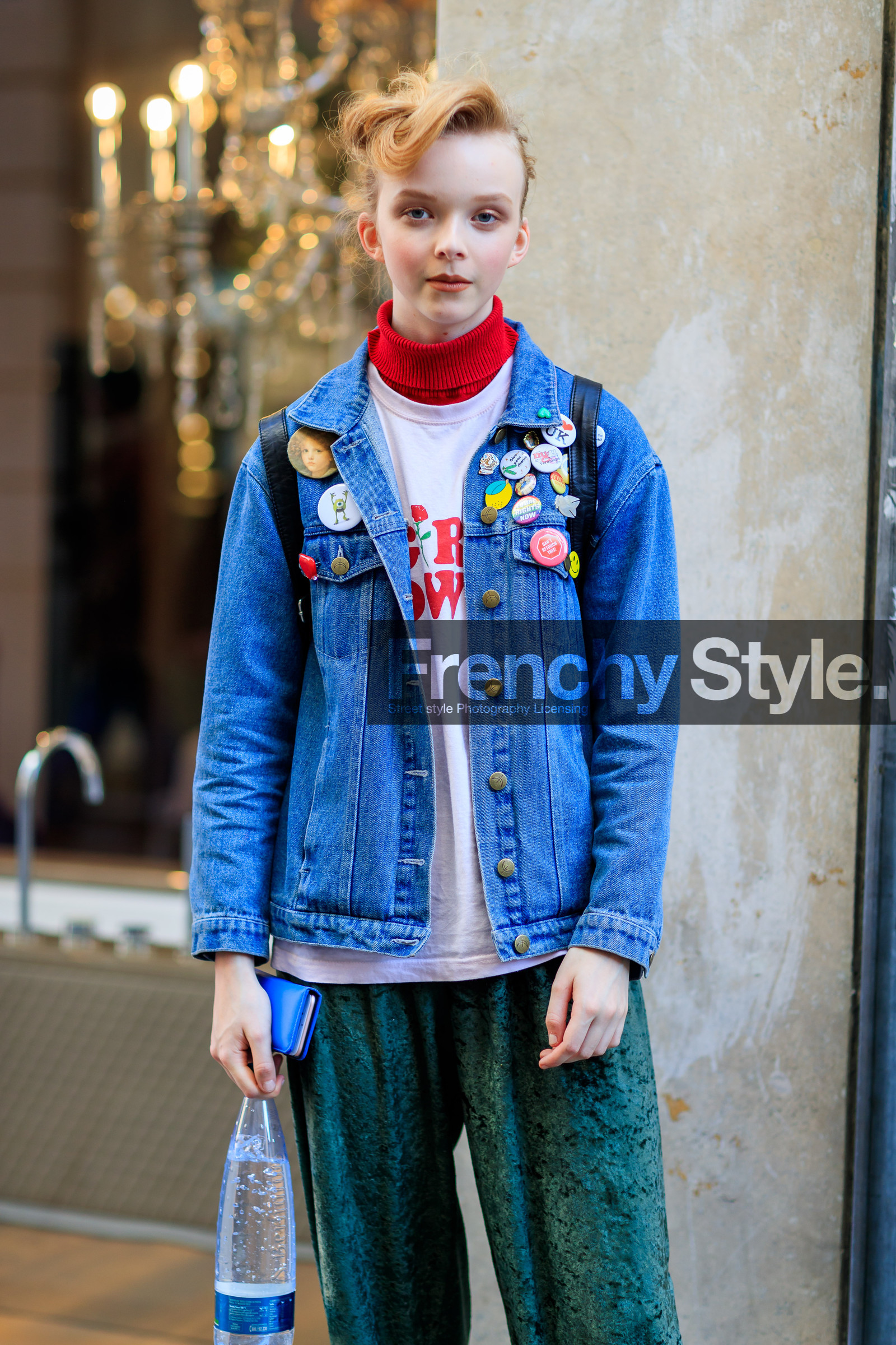AUTUMN WINTER 2017-2018, AW 17-18, blue denim, denim pants, detail, FALL WINTER 2017-2018, fashion week, frenchystyle, FW, FW 17-18, green pants, jonathan paciullo, lily nova, MFW, MILAN, model, pins, red sweater, street style, trousers, vertical, white top
