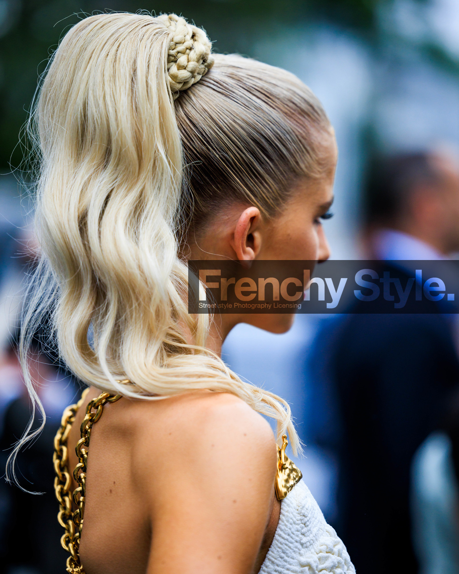 fashion week, frenchystyle, FW, jonathan paciullo, street style, PFW, PARIS, FW 23-24, FALL WINTER 2023-2024, AUTUMN WINTER 2023-2024, HAUTE COUTURE, vertical, atmosphere details, detail