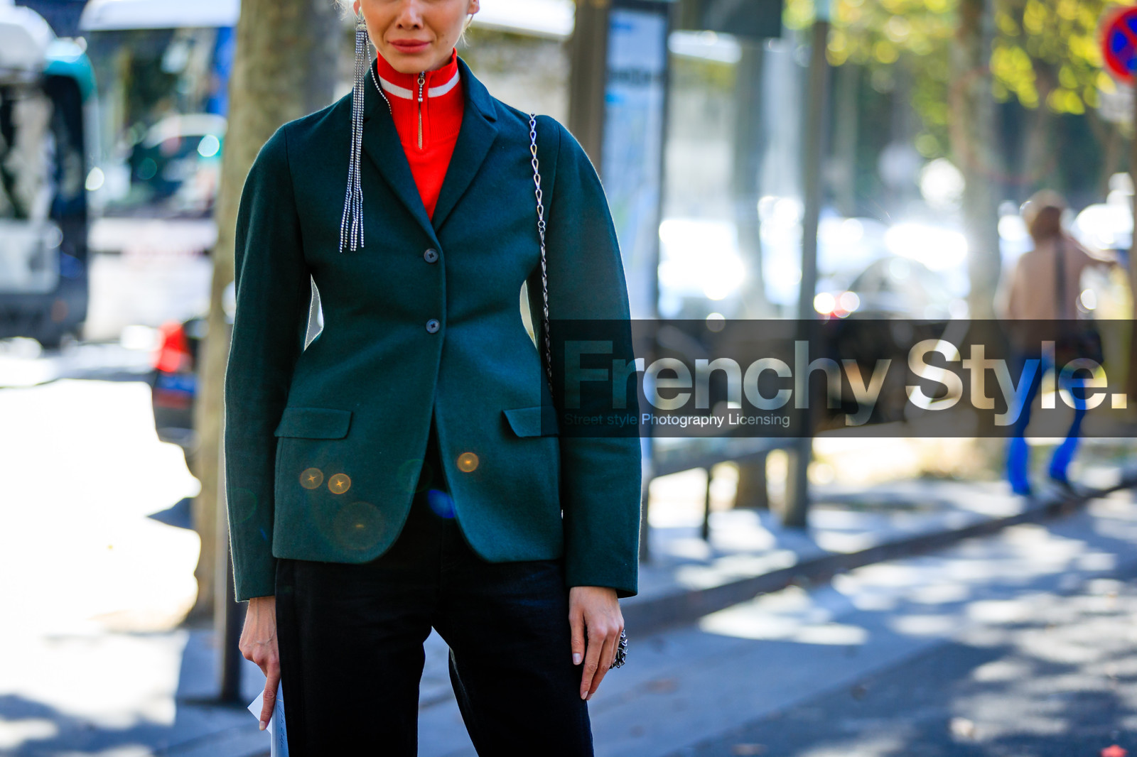 atmosphere details, black pants, detail, earrings, fashion week, frenchystyle, FW, green jacket, horizontal, jonathan paciullo, julie pelipas, PARIS, PFW, red sweater, SPRING SUMMER 2017, SS 17, street style, trousers