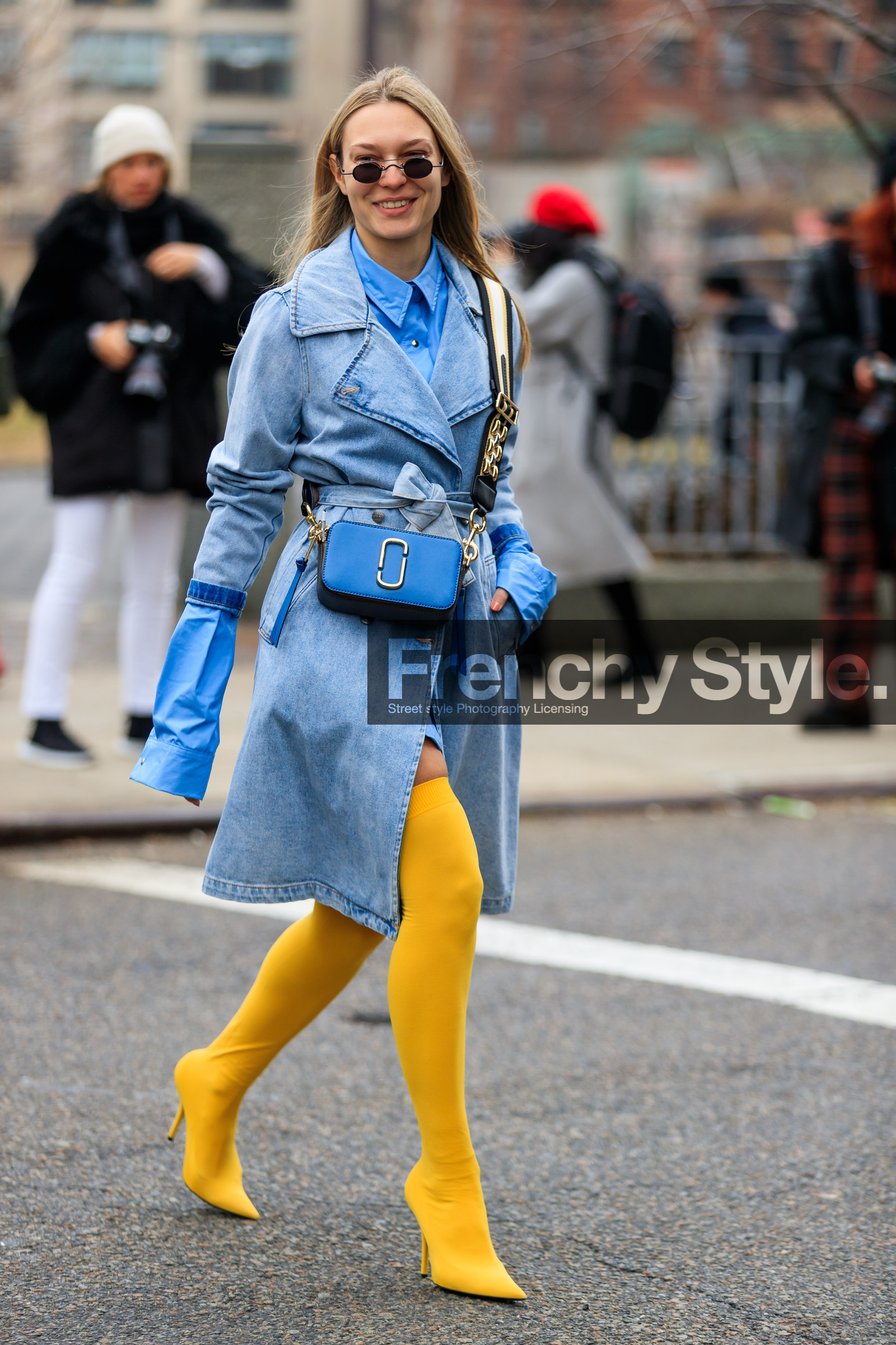 blue bag, blue coat, blue denim, blue shirt, denim coat, high boots, high heels, leather bag, leather shoes, sunglasses, trench coat, yellow boots, street style, jonathan paciullo, FW, frenchystyle, fashion week, NYFW, NEW YORK, AUTUMN WINTER 2018-2019, AW 18-19, FALL WINTER 2018-2019, FW 18-19, vertical, full length