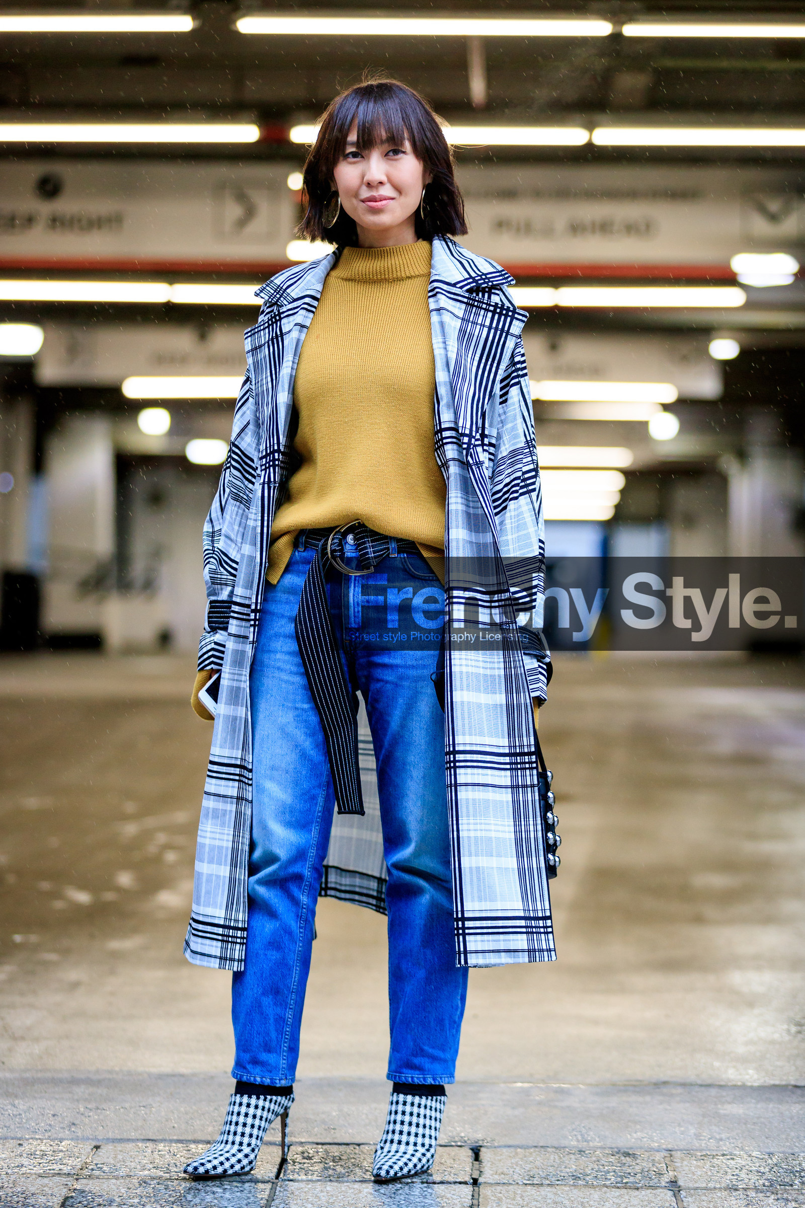 AUTUMN WINTER 2017-2018, AW 17-18, black and white shoes, black belt, blue denim, checked coat, denim pants, FALL WINTER 2017-2018, fashion week, frenchystyle, full length, FW, FW 17-18, graphic coat, graphic shoes, high heels, houndstooth pattern, jeans, jonathan paciullo, leather bag, leather belt, liz yu, NEW YORK, NYFW, plaid, printed coat, street style, studs, trousers, vertical, yellow sweater