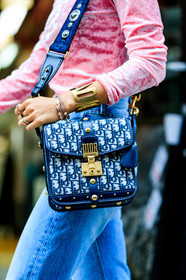 aimee song, atmosphere details, blue bag, blue denim, bracelet, christian dior, denim pants, detail, fashion week, frenchystyle, FW, golden jewelry, graphic bag, jeans, jonathan paciullo, leather bag, monogram, NEW YORK, NYFW, pink top, printed bag, SPRING SUMMER 2018, SS 18, street style, trousers, velvet, vertical