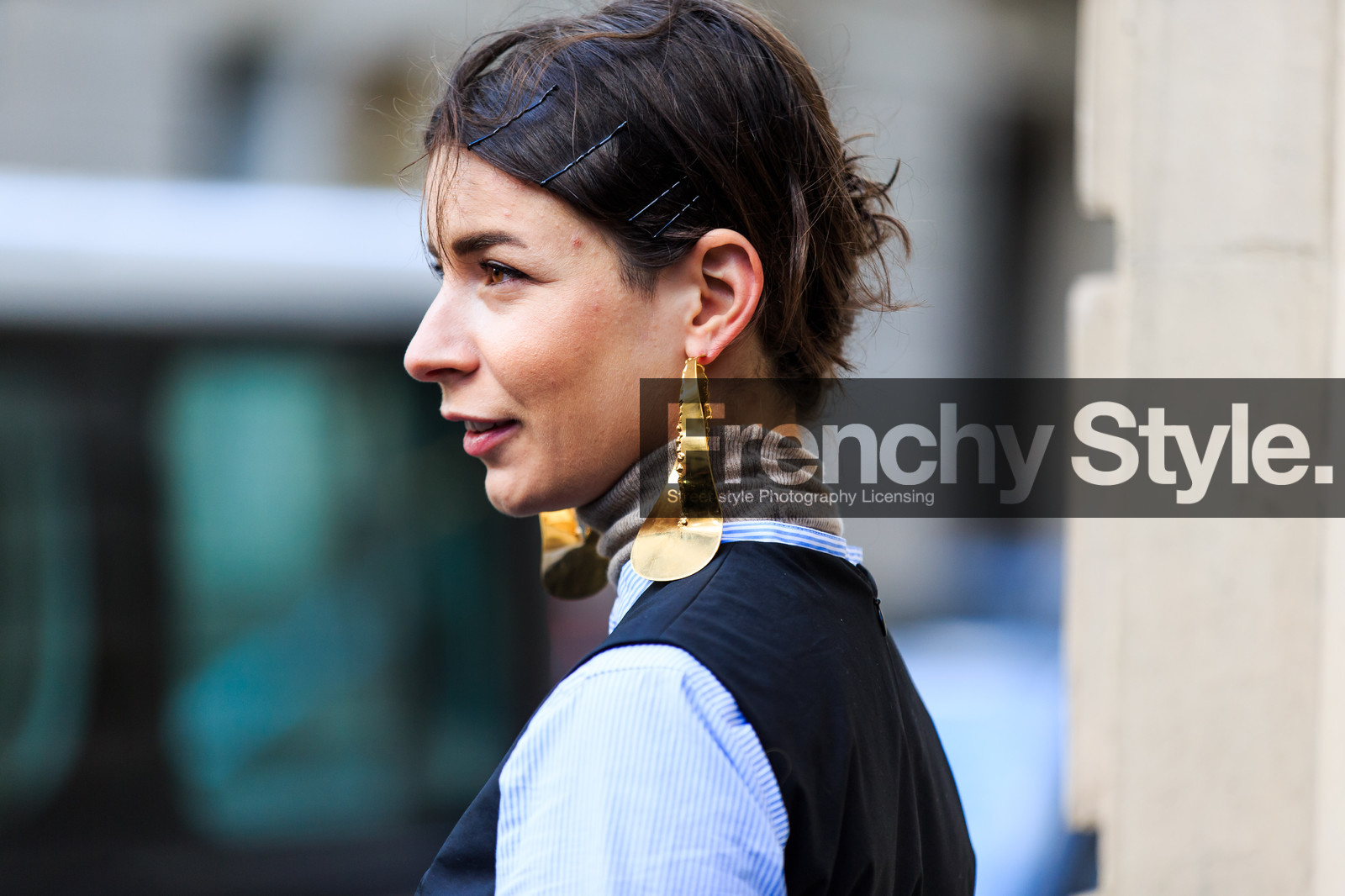 atmosphere details, AUTUMN WINTER 2016-2017, AW 16-17, black dress, blue shirt, detail, earrings, FALL WINTER 2016-2017, fashion week, frenchystyle, FW, FW 16-17, golden jewelry, horizontal, irina lakicevic, jonathan paciullo, PARIS, PFW, portrait, sleeveless, street style