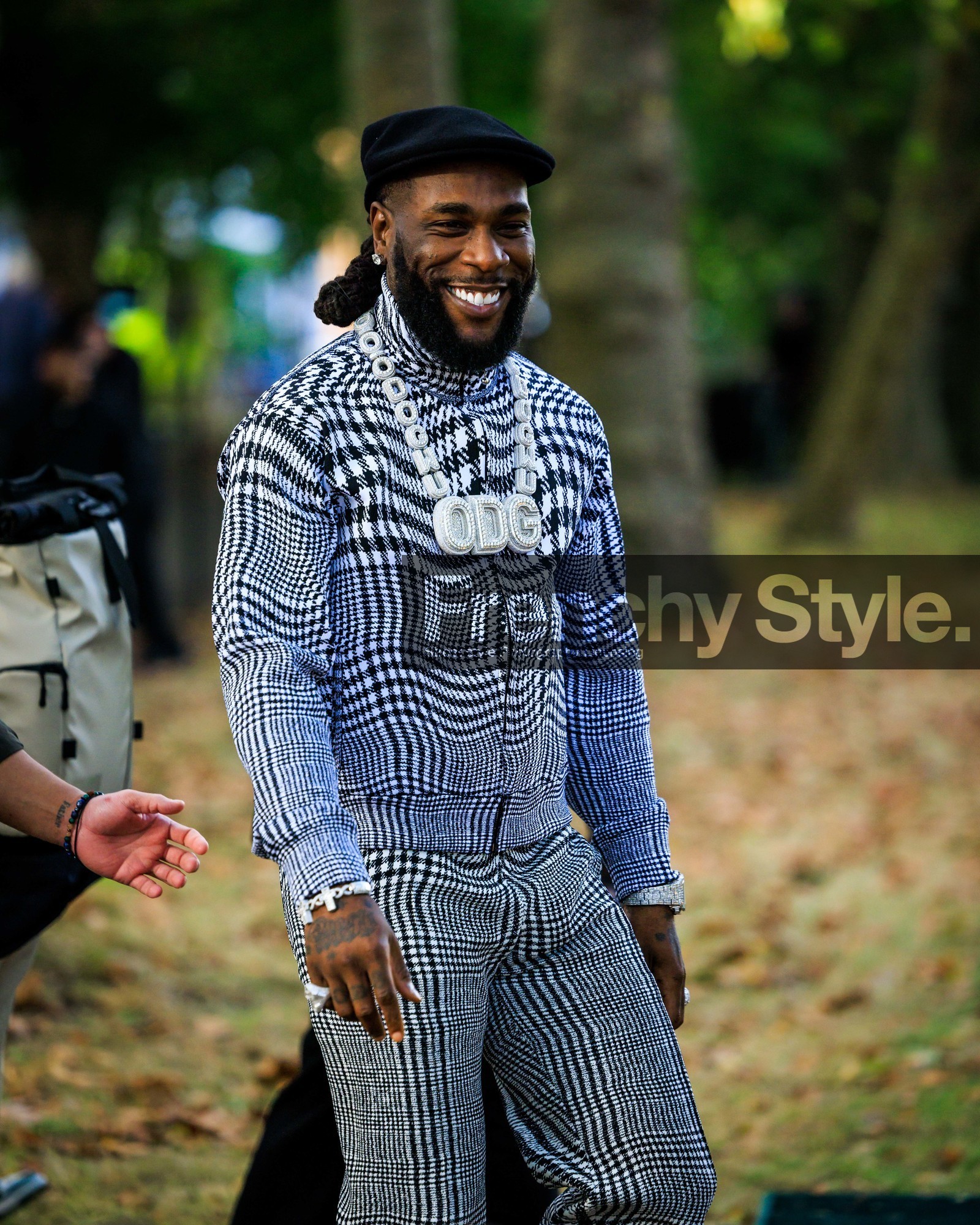 fashion week, frenchystyle, FW, jonathan paciullo, street style, LFW, LONDON, atmosphere details, detail, SPRING SUMMER 2024, SS 24