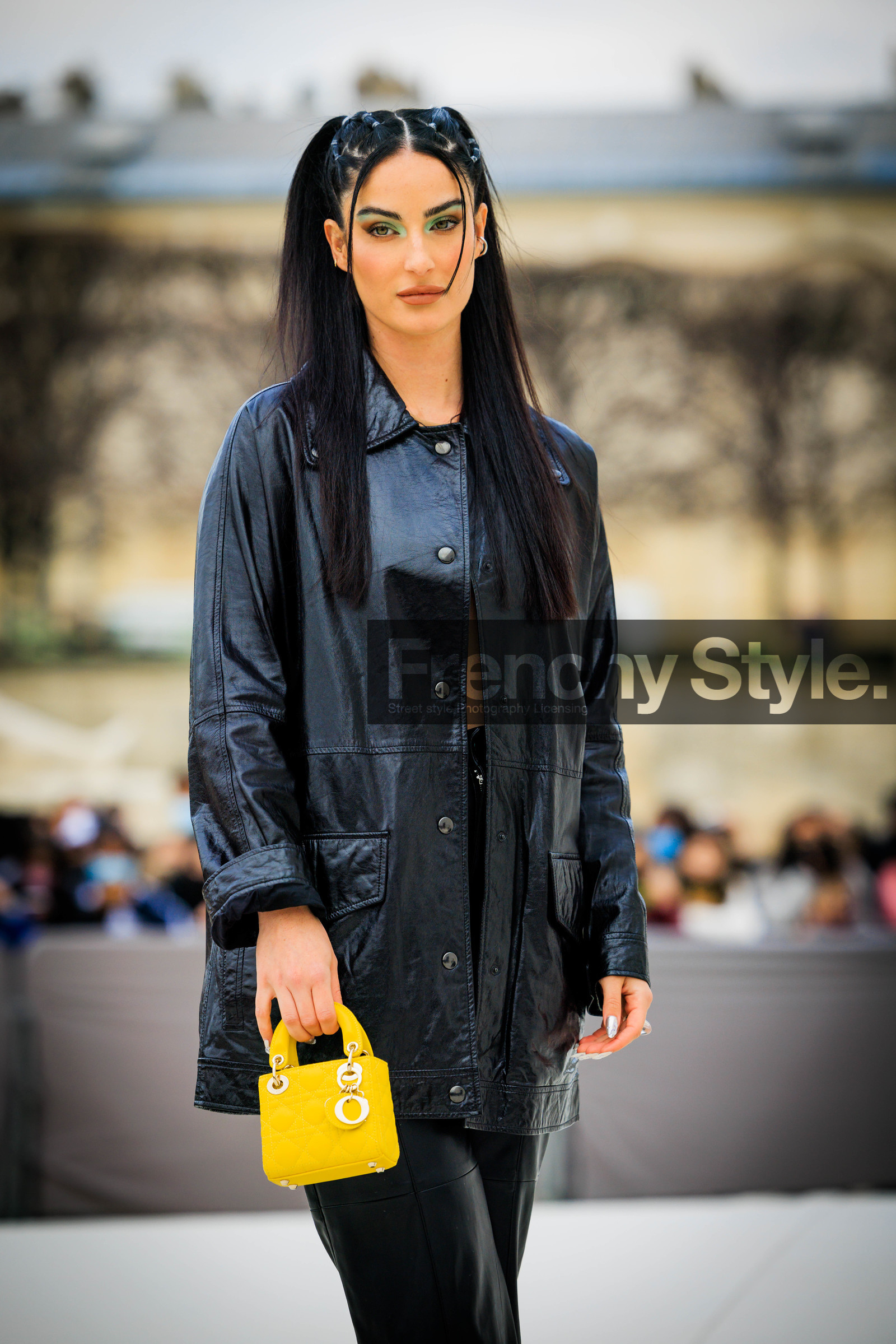 mini dior bag, mini lady dior, dior, black jacket, leather jacket, 90s hair, flared pants, leather pants, green eyeshadow, fiona zanetti, fashion week, frenchystyle, FW, jonathan paciullo, street style, AUTUMN WINTER 2022-2023, FALL WINTER 2022_2023, FW 22-23, PFW, PARIS, vertical, detail