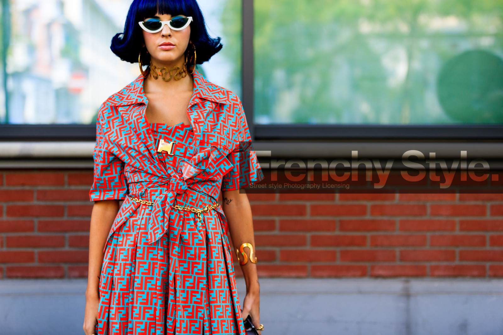 blue hair, choker, dyed hair, fendi, graphic dress, monogram, necklace, printed dress, red dress, sita abellan, sunglasses, street style, jonathan paciullo, FW, frenchystyle, fashion week, MFW, MILAN, SPRING SUMMER 2019, SS 19, atmosphere details, horizontal, detail