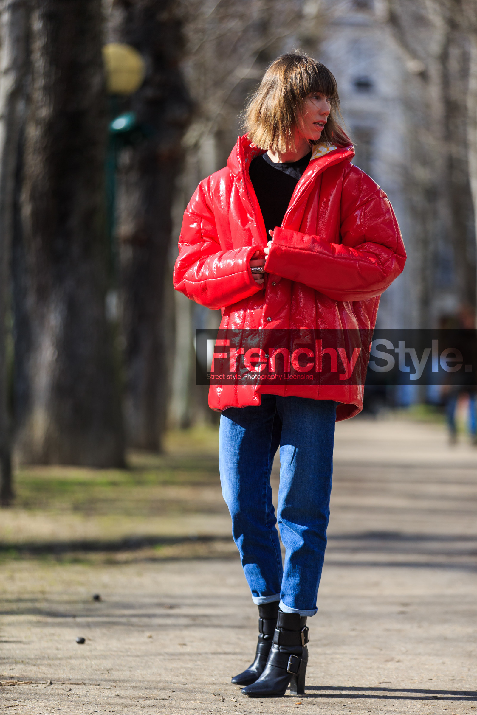 anya ziourova, AUTUMN WINTER 2016-2017, AW 16-17, black boots, blue denim, denim pants, down jacket, FALL WINTER 2016-2017, fashion week, frenchystyle, full length, FW, FW 16-17, high heels, jeans, jonathan paciullo, leather boots, oversize, PARIS, PFW, red coat, red jacket, street style, trousers, vertical