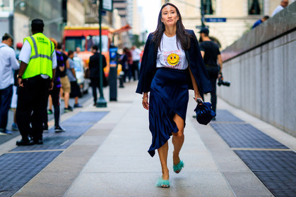 atmosphere details, black jacket, blazer, blue bag, blue shoes, blue skirt, fashion week, frenchystyle, full length, fur shoes, FW, horizontal, jonathan paciullo, leather bag, leather shoes, NEW YORK, NYFW, over the shoulder, printed t shirt, SPRING SUMMER 2018, SS 18, street style, turquoise, velvet, white t shirt