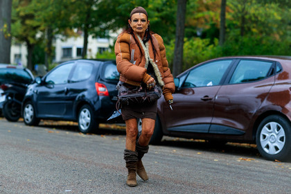 michele lamy, rick owens coat, camel coat, camel down jacket, fur coat, brown skirt, mini skirt, multi rings, golden rings, silvered ring, brown leather bag, crossbody bag, used bag, patchwork bag, beige suede boots, squared toed shoes, hair details, fashion week, frenchystyle, FW, jonathan paciullo, street style, SPRING SUMMER 2020, SS 20, PFW, PARIS, horizontal, atmosphere details, full length