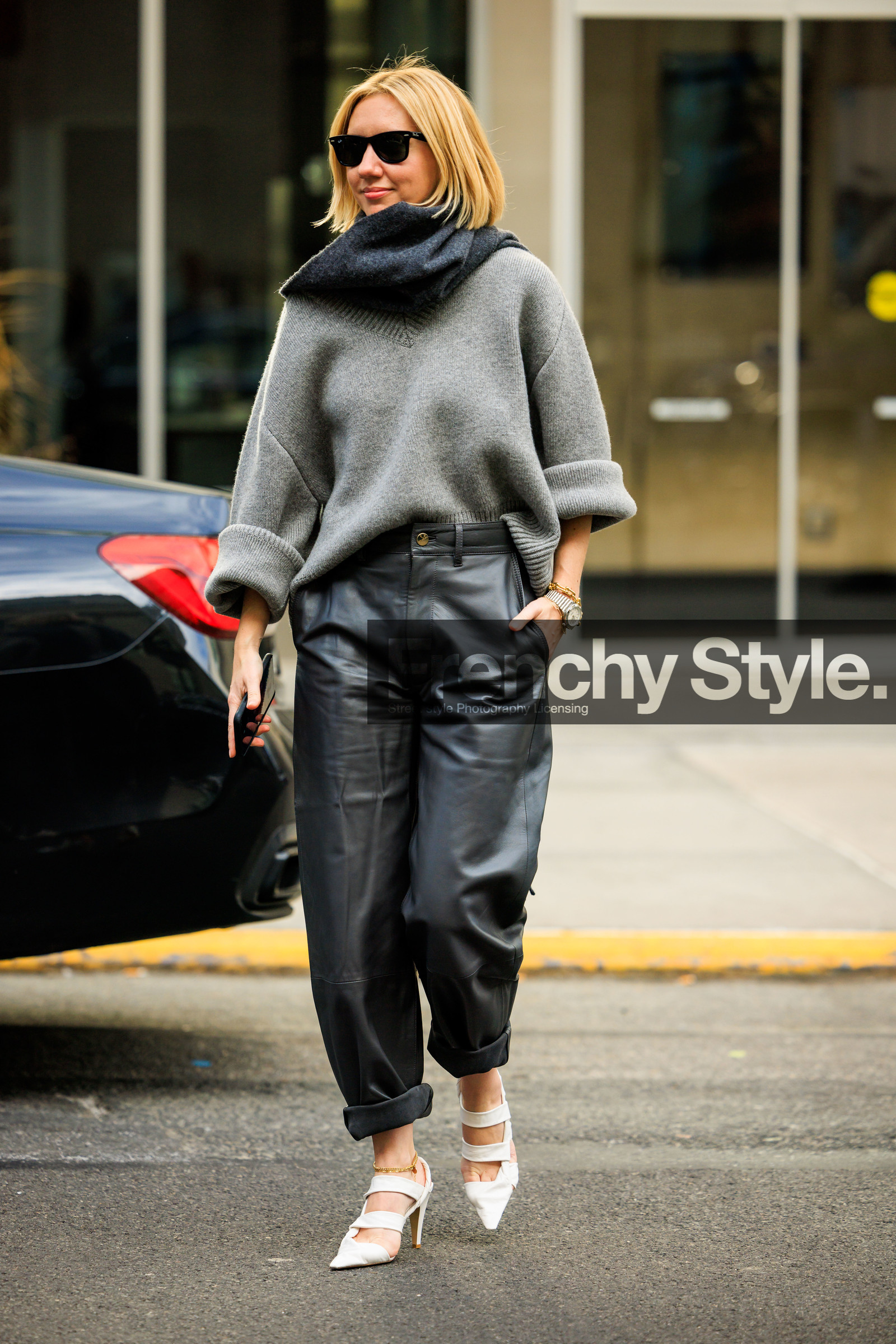 casual chic style, grey sweater, baggy black leather pants, white heeled sandals, black sunglasses, dark grey scarf, silver watch, lisa aiken, fashion week, frenchystyle, FW, jonathan paciullo, street style, NYFW, NEW YORK, AUTUMN WINTER 2022-2023, FALL WINTER 2022_2023, FW 22-23, vertical, full length