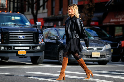 sabina socol, black leather perfecto, black dress, black tights, camel suede boots, high boots, high heels boots, longchamp jacket, oversize perfecto, fashion week, frenchystyle, FW, jonathan paciullo, street style, FALL WINTER 2020-2021, AUTUMN WINTER 2020-2021, FW 20-21, horizontal, atmosphere details, full length, NYFW, NEW YORK