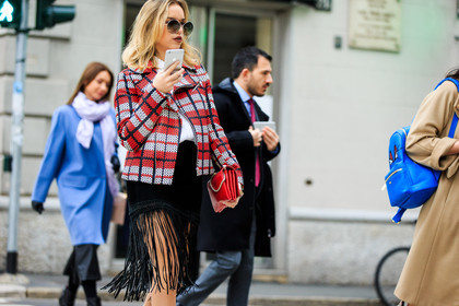 atmosphere details, AUTUMN WINTER 2016-2017, AW 16-17, black skirt, check jacket, detail, FALL WINTER 2016-2017, fashion week, frenchystyle, fringes, FW, FW 16-17, graphic jacket, horizontal, iphone, jonathan paciullo, leather bag, leather jacket, leather perfecto, leather skirt, LFW, LONDON, MENSWEAR, printed jacket, red bag, red jacket, street style, striped jacket, stripes, suede skirt, sunglasses