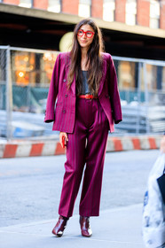 blazer, bordeaux, burgundy, fashion week, frenchystyle, full length, FW, graphic jacket, graphic pants, high heels, jonathan paciullo, leather belt, leather shoes, NEW YORK, NYFW, printed jacket, printed pants, printed suit, red belt, red boots, red jacket, red pants, red suit, SPRING SUMMER 2018, SS 18, street style, striped jacket, striped pants, striped suit, tone on tone, total look red, trousers, vertical
