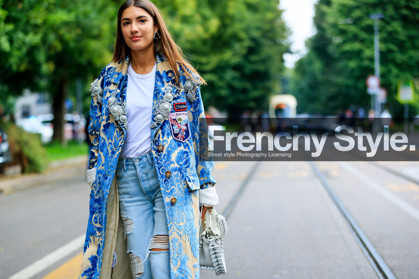 atmosphere details, blue coat, blue denim, brocard, brooch, denim pants, detail, embroidered coat, fashion week, frenchystyle, FW, horizontal, jeans, jonathan paciullo, leather bag, MFW, MILAN, miu miu, overcoat, patricia manfield, pearls, printed coat, ripped pants, SPRING SUMMER 2017, SS 17, street style, trousers, white bag, white t shirt