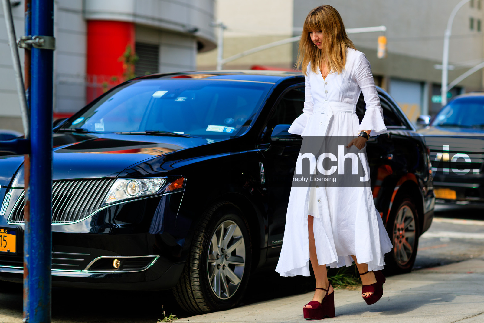 atmosphere details, bordeaux, burgundy, fashion week, frenchystyle, full length, FW, high heels, horizontal, jonathan paciullo, lisa aiken, NEW YORK, NYFW, red shoes, shirt dress, SPRING SUMMER 2017, SS 17, street style, sunglasses, velvet, wedges, white dress, white shirt, woman