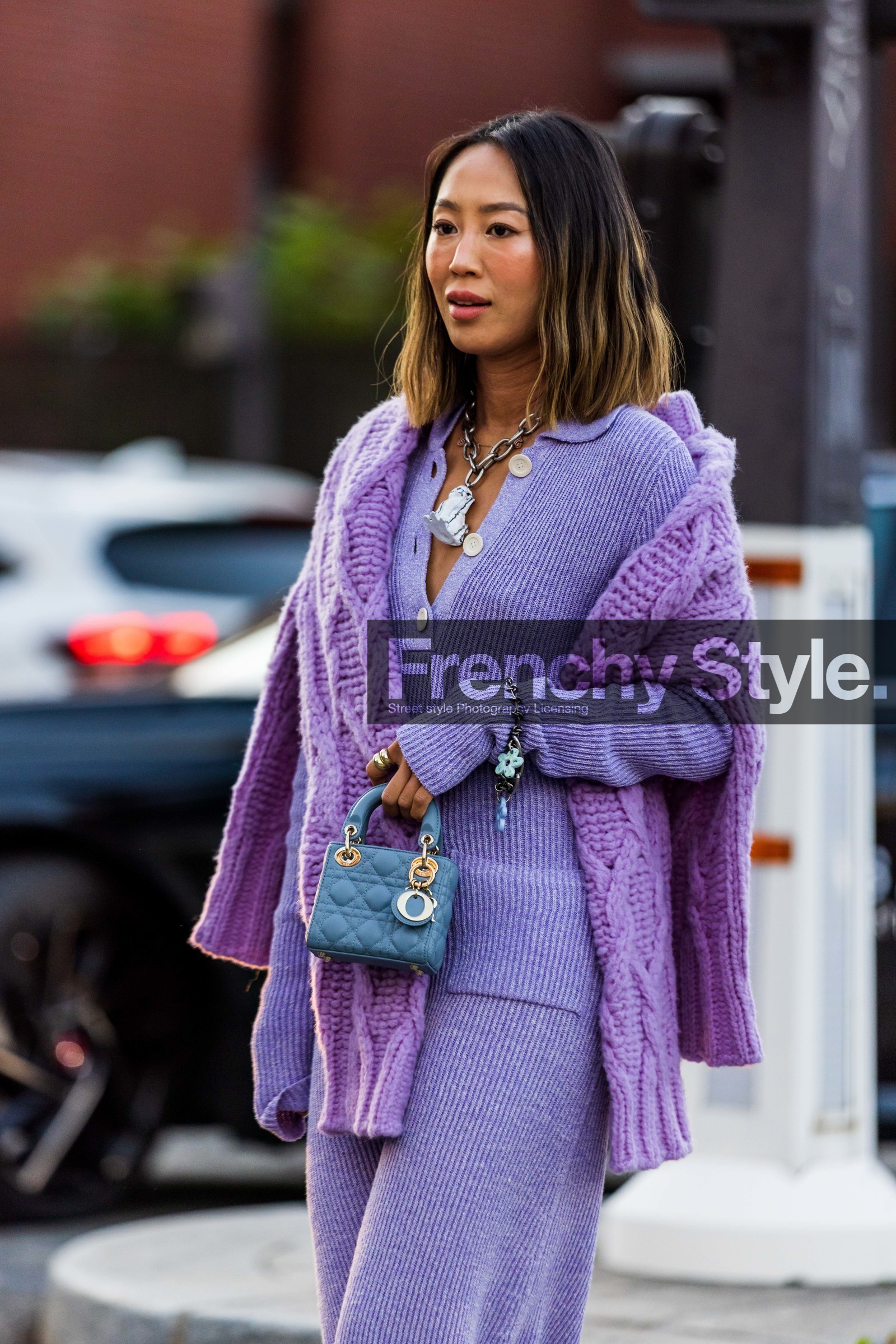 Aimee Song, bag, blue bag, bracelet, color, dior bag, knitted skirt, knitwear, leather bag, lila knitwear, lila skirt, long skirt, mini bag, necklace, quilted bag, skirt, statement necklace, street style, jonathan paciullo, FW, frenchystyle, fashion week, PFW, PARIS, SPRING SUMMER 2022, SS 22, vertical, atmosphere details