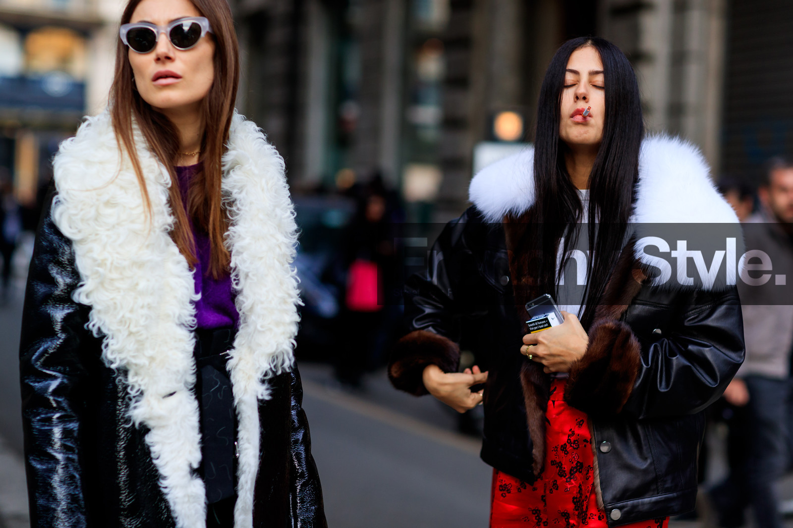 atmosphere details, AUTUMN WINTER 2017-2018, AW 17-18, black jacket, black pants, detail, FALL WINTER 2017-2018, fashion week, frenchystyle, fur collar, FW, FW 17-18, gilda ambrosio, giorgia tordini, high waist, horizontal, japanese print, jonathan paciullo, leather jacket, MFW, MILAN, printed pants, purple t shirt, red pants, street style, sunglasses, trousers, white fur, white t shirt