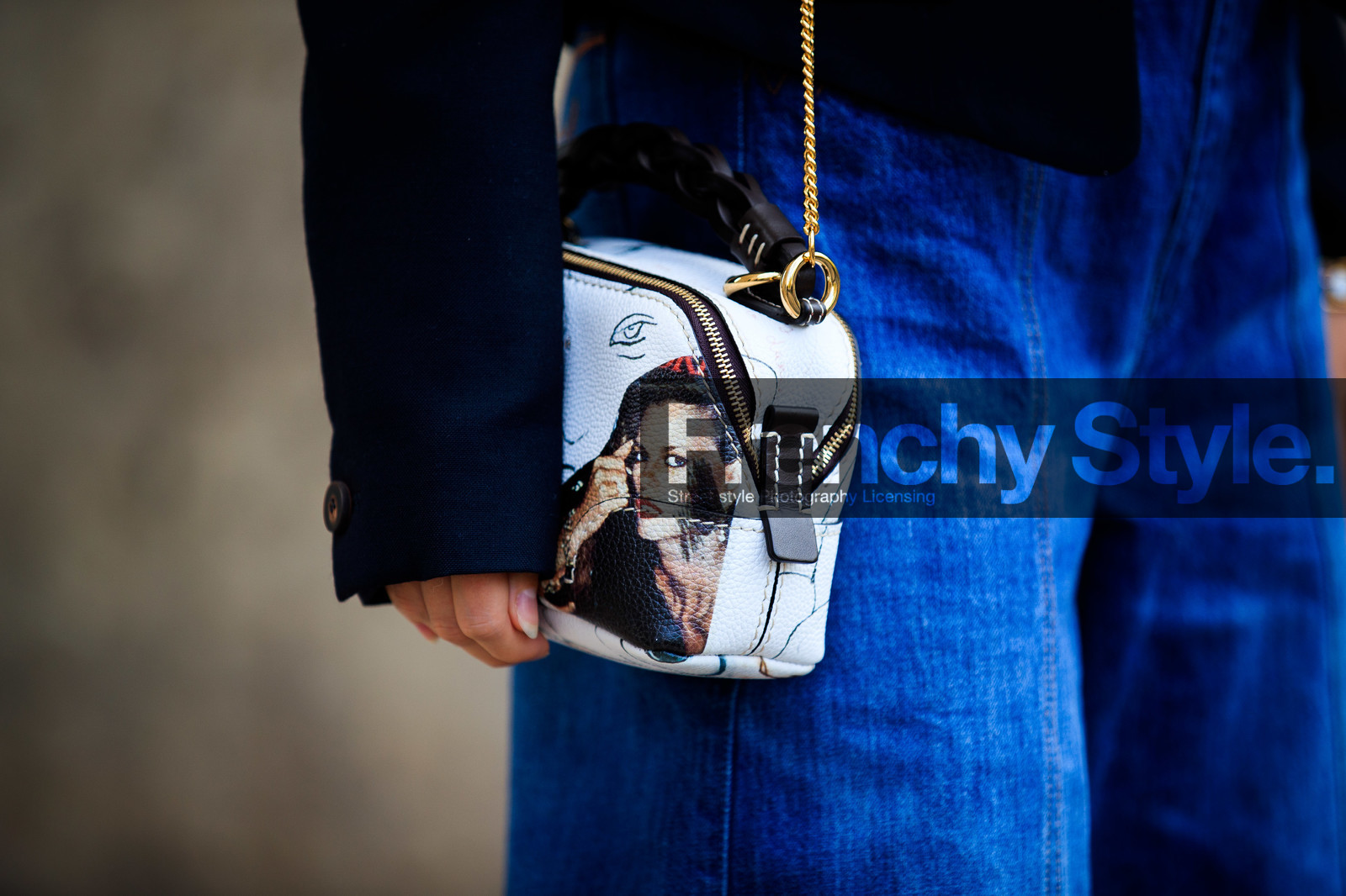 chloe bag, white leather bag, face printed bag, close up detail, bag detail, fashion week, frenchystyle, FW, jonathan paciullo, street style, PFW, PARIS, SPRING SUMMER 2021, SS 21, horizontal, atmosphere details, detail