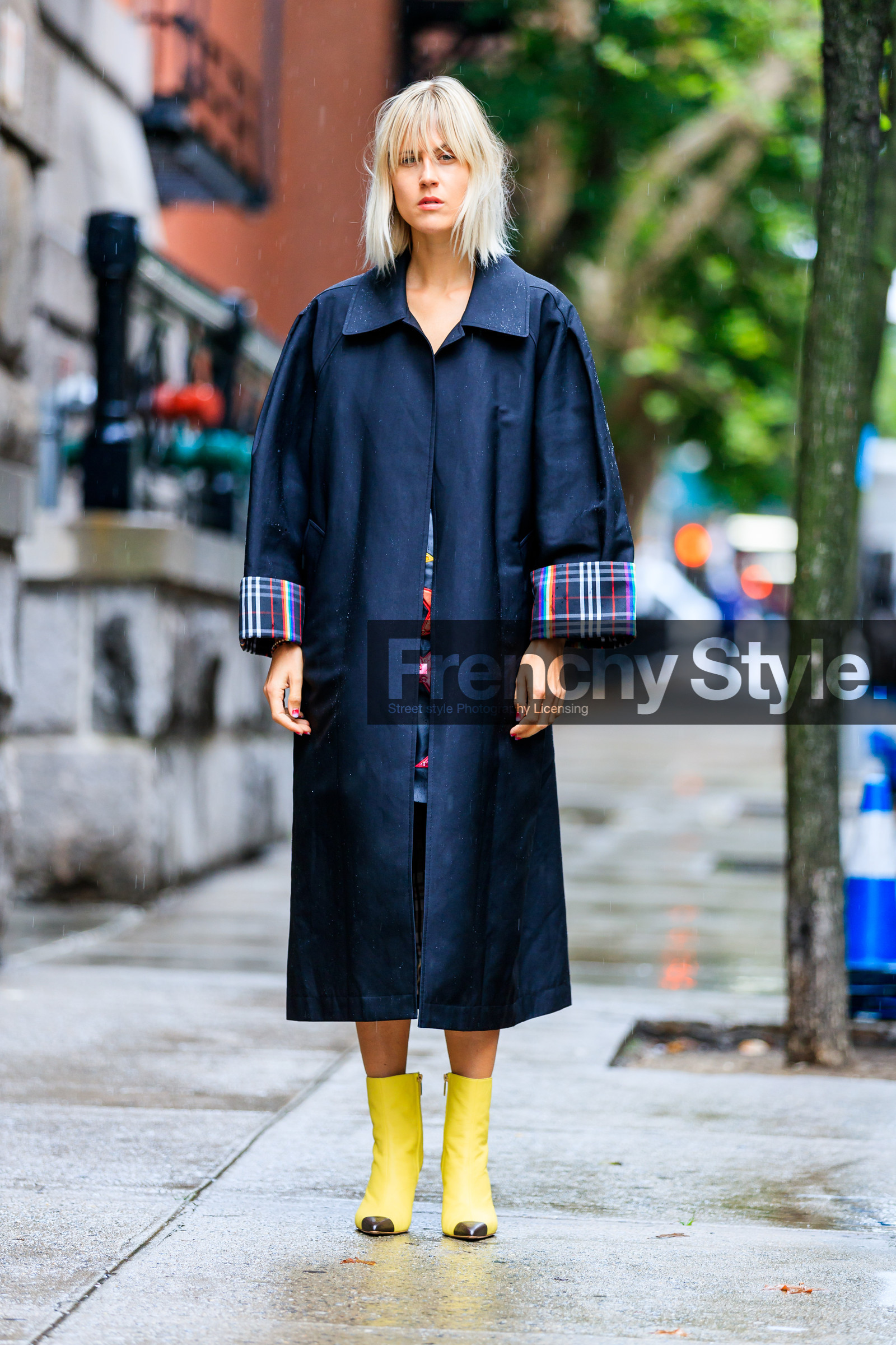 black coat, checked, graphic jacket, high heels, leather shoes, linda tol, plaid, printed jacket, tartan, yellow boots, street style, jonathan paciullo, FW, frenchystyle, fashion week, NYFW, NEW YORK, SPRING SUMMER 2019, SS 19, vertical, full length