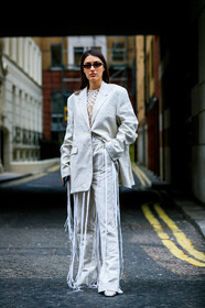 blazer, fringes, grey jacket, grey pants, grey suit, patricia contreras, patricia manfield, sunglasses, trousers, white top, street style, jonathan paciullo, FW, frenchystyle, fashion week, LFW, LONDON, AUTUMN WINTER 2019-2020, AW 19-20, FW 19-20, FALL WINTER 2019-2020, vertical, full length