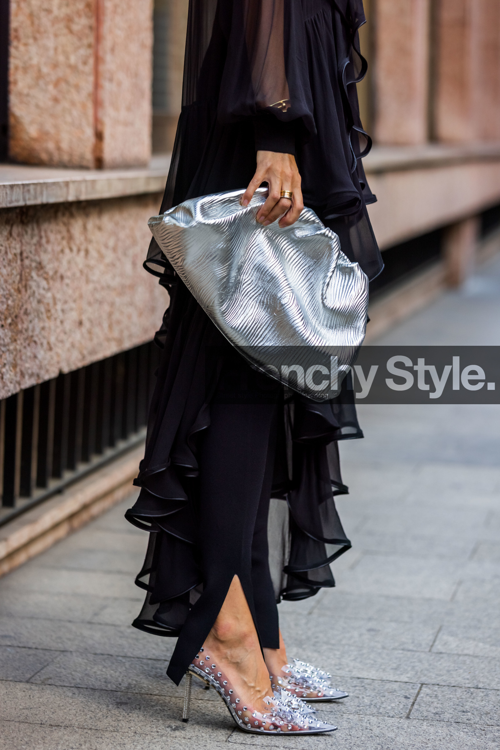 black dress, black legging, bottega bag, chiffon dress, dress, Leonie Hanne, pump, silver bag, slipt pants, statement shoes, transparent, transparent shoes, fashion week, frenchystyle, FW, jonathan paciullo, street style, MFW, MILAN, SPRING SUMMER 2022, SS 22, vertical, atmosphere details, detail