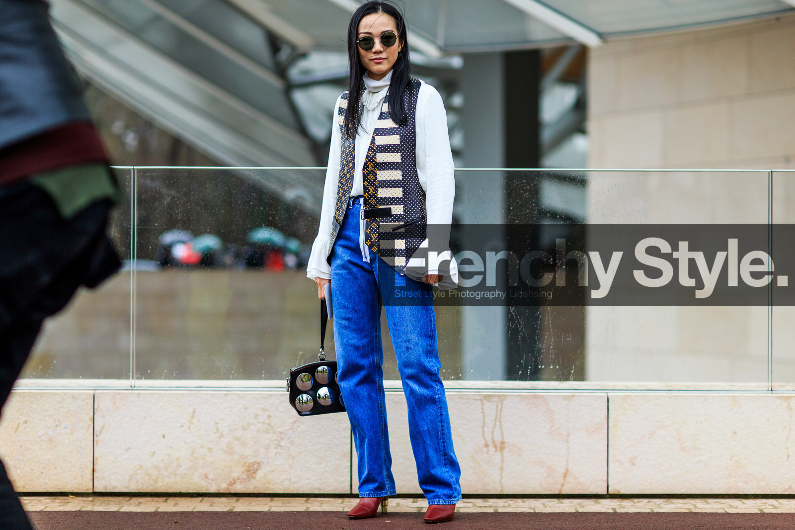 atmosphere details, AUTUMN WINTER 2016-2017, AW 16-17, black bag, blue denim, denim pants, FALL WINTER 2016-2017, fashion week, frenchystyle, full length, FW, FW 16-17, geometric, graphic bag, graphic jacket, horizontal, jeans, jonathan paciullo, leather bag, leather boots, leather jacket, louis vuitton, monogram, PARIS, PFW, polka dot, printed jacket, ray ban, red boots, sleeveless, street style, striped jacket, stripes, sunglasses, trousers, vest, white shirt, yoyo cao